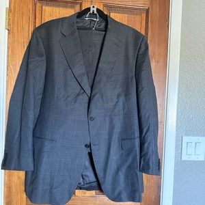 Men’s Canali Italian 2 piece suit. Size is in the picture